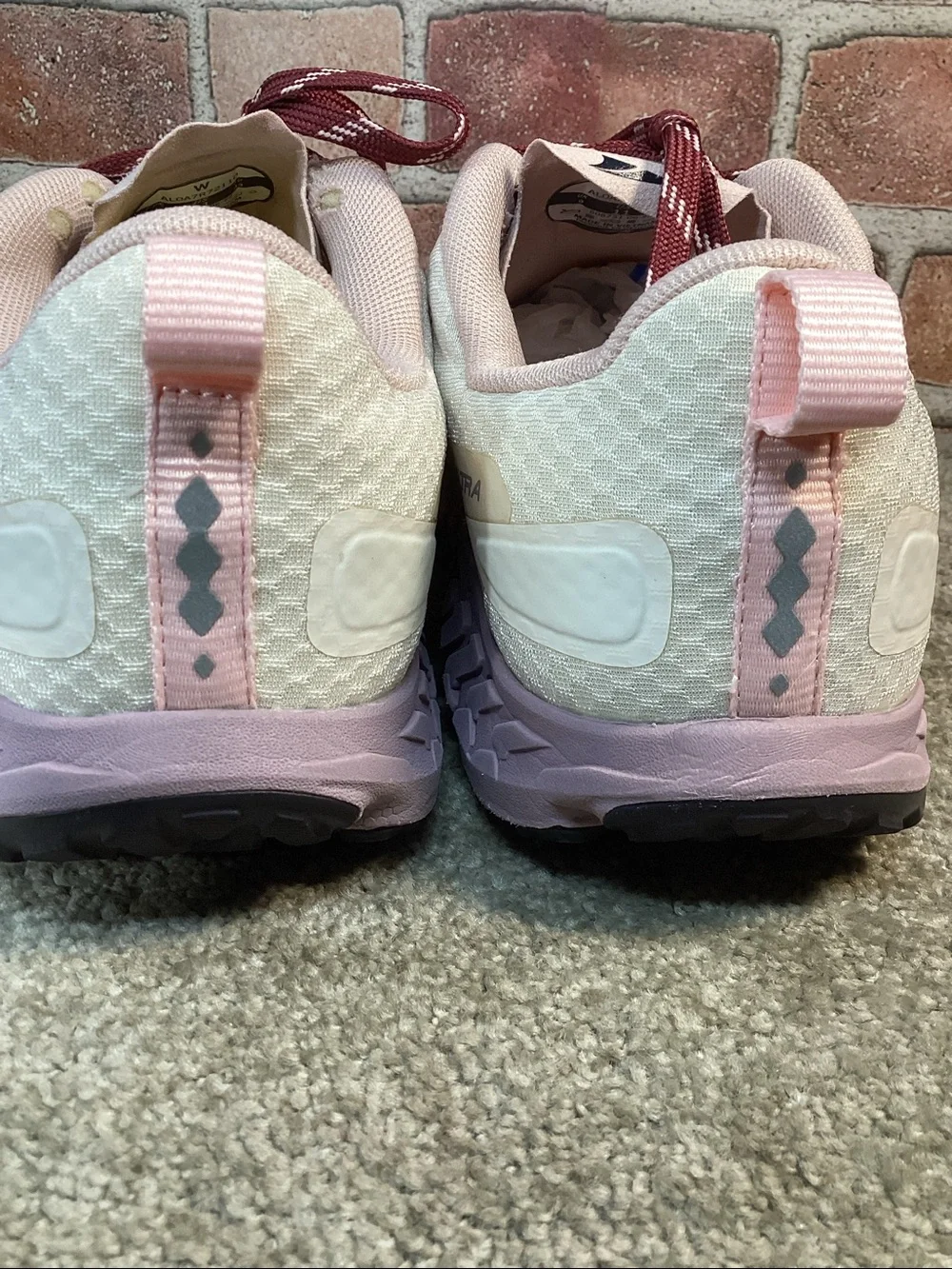 Altra Outroad women’s road to trail running shoes size 11